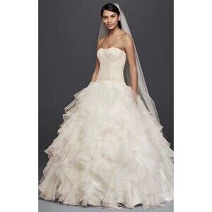 OLEG CASSINI Style #CWG568 Organza Ruffle Skirt Wedding Dress w/Train-Sz 16W-NWT